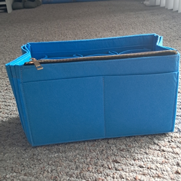 Blue Felt Organizer with Zipper - Picture 3 of 10